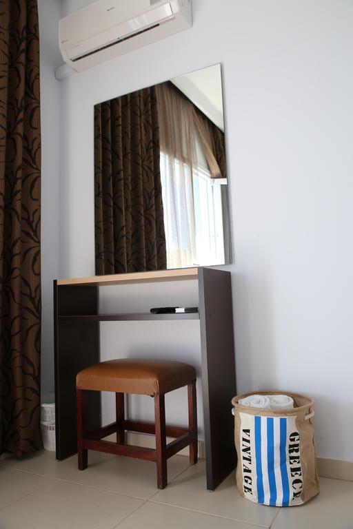 Vari Beach Hotel Luaran gambar