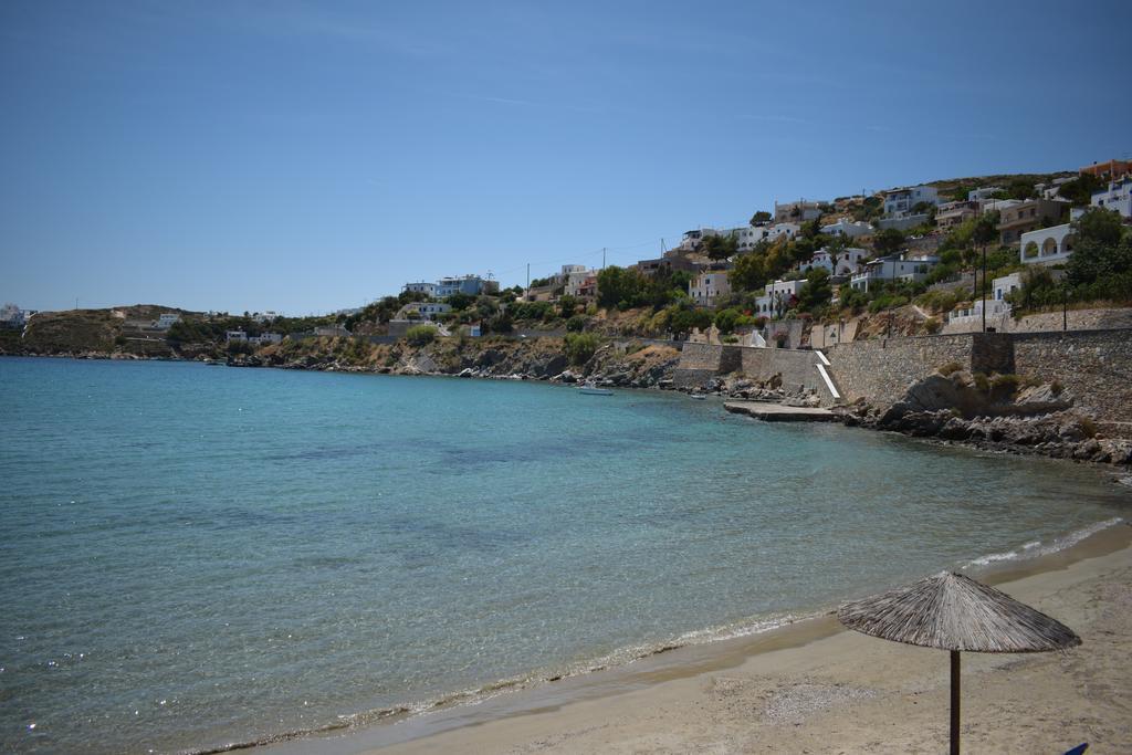 Vari Beach Hotel Luaran gambar